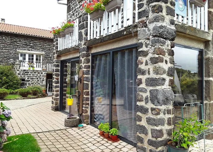 La Maison D'amelina Bed & Breakfast Seneujols
